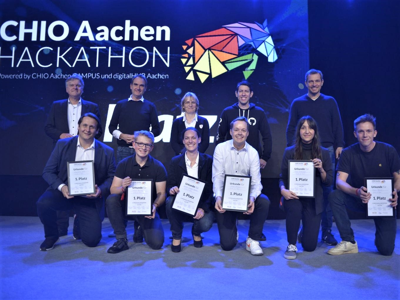 Preisträger Platz 1 smart CHIO Hackathon mit Jury